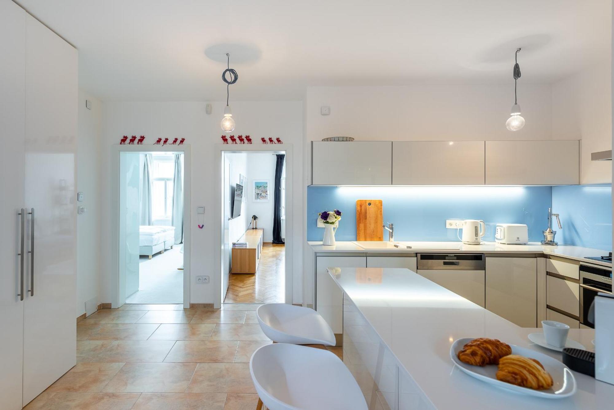 Apartment *sunny And Stylish* With Balcony Near Tv Tower