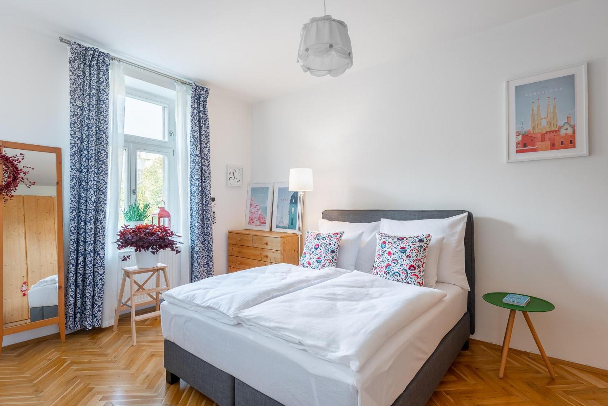 *sunny And Stylish* With Balcony Near Tv Tower Apartment Prague